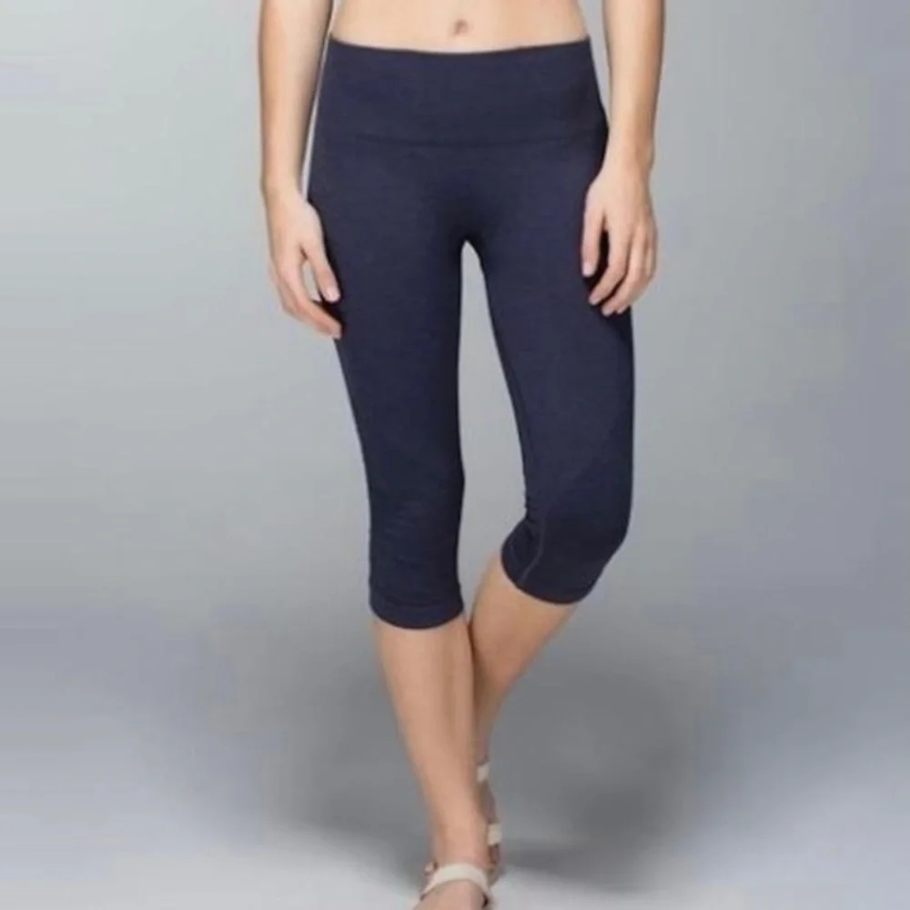 Lululemon Awakening Crop Leggings